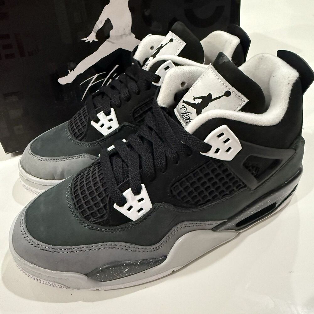Nike Air Jordan 4 Retro Fear GS Size 7Y / 8.5 Women’s FQ8213-002 Shoes Sneakers